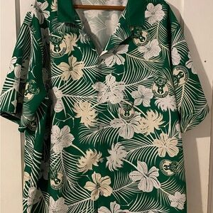 Milwaukee Bucks Men’s 2XL Hawaiian Shirt